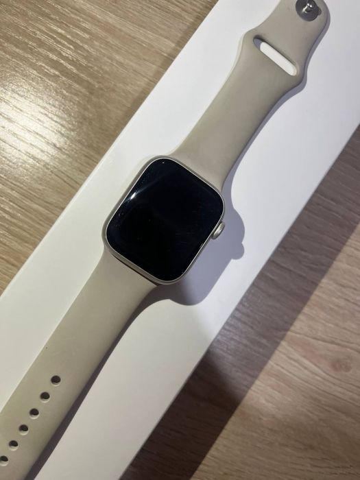 Часы AppleWatch 8 серии