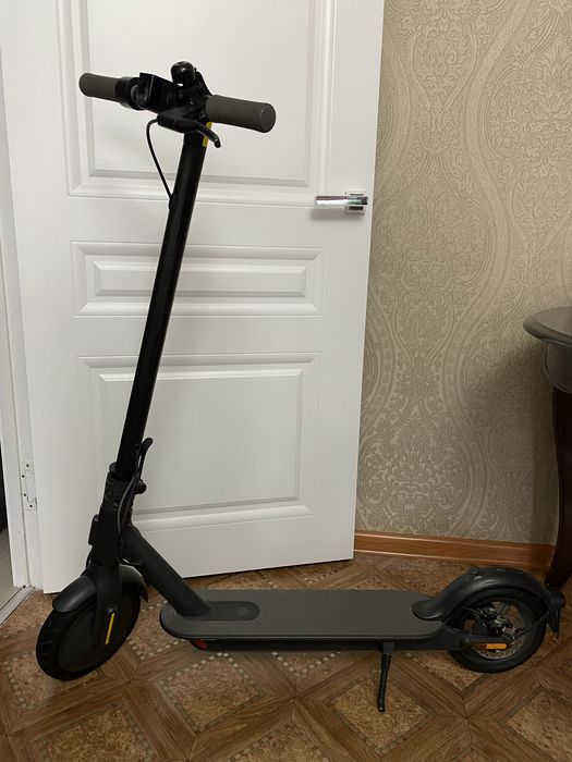 Продам электросамокат  б/у