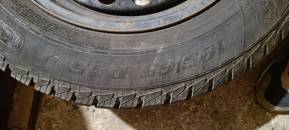 Оригинални железни джанти за VW 5*112  15" комплект със зимни гуми