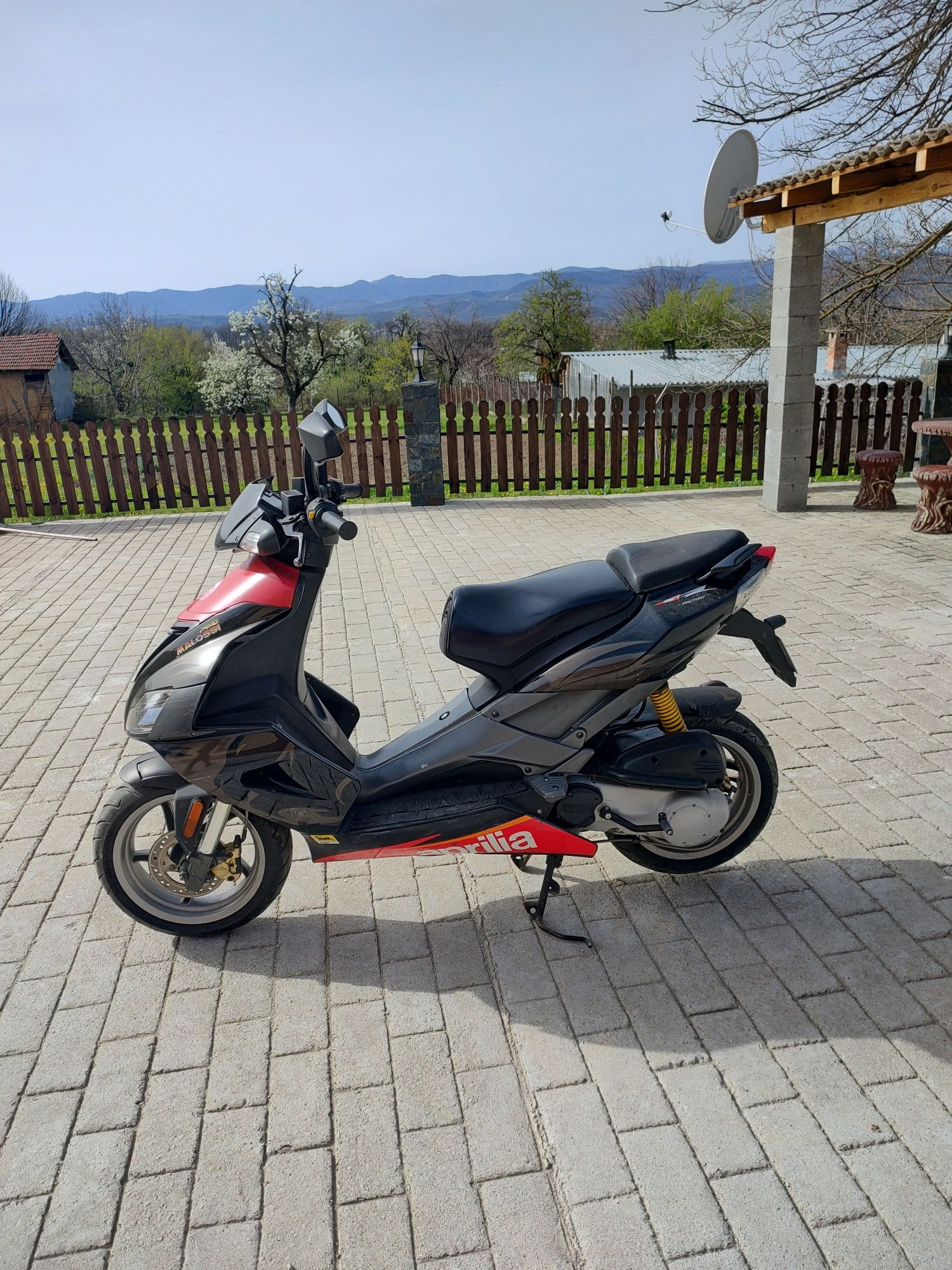 Aprilia SR 50 кубика