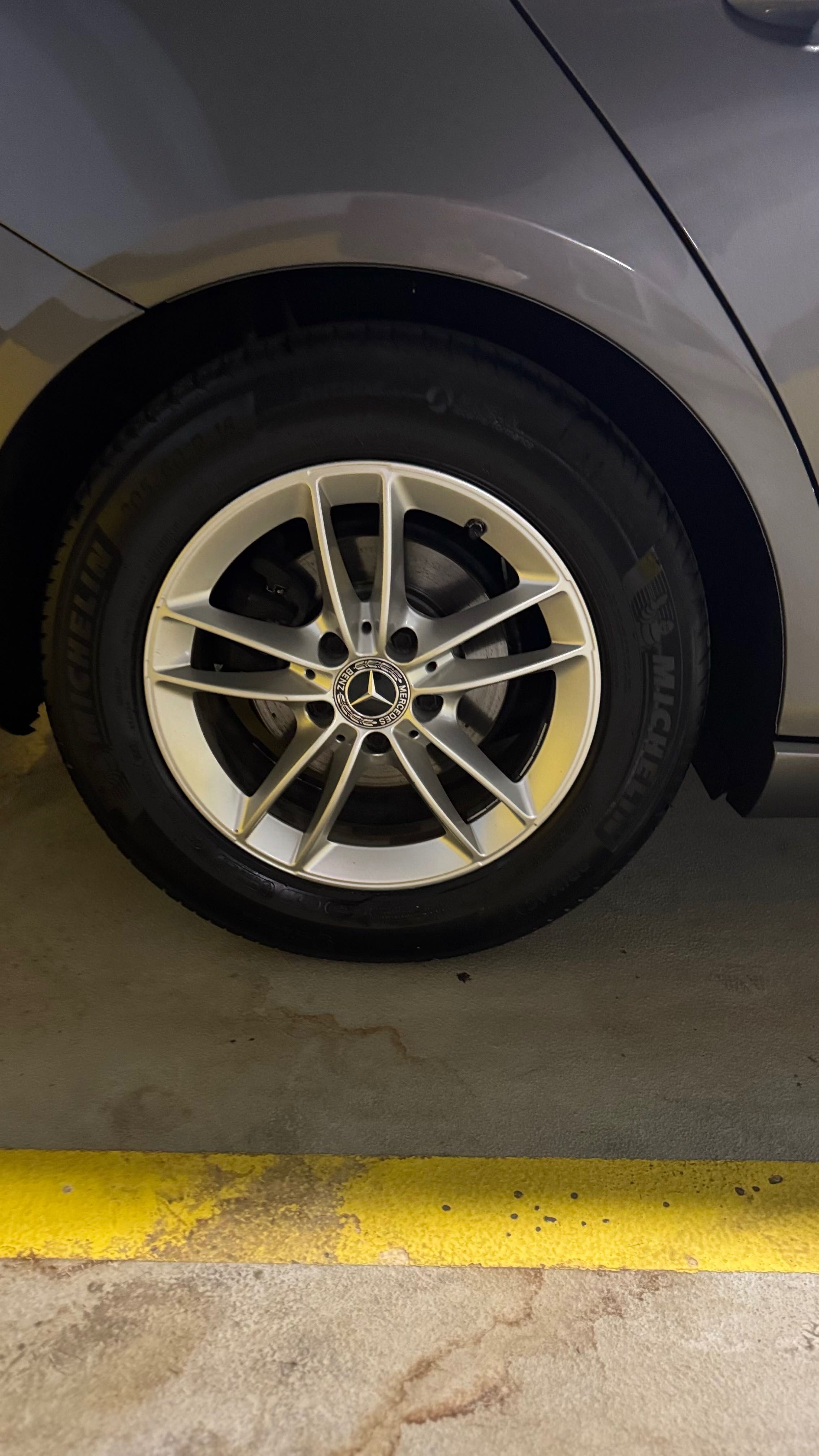 Jante 16 inch originale Mercedes si anvelope de vara Michelin Primacy4