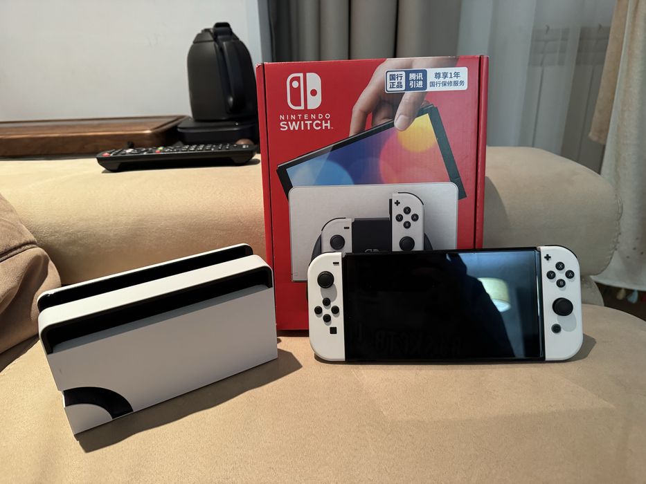 Nintendo Switch OLED White прошитая