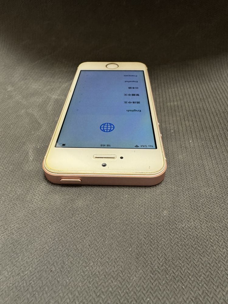 iPhone SE (2016) 16gb - заключен