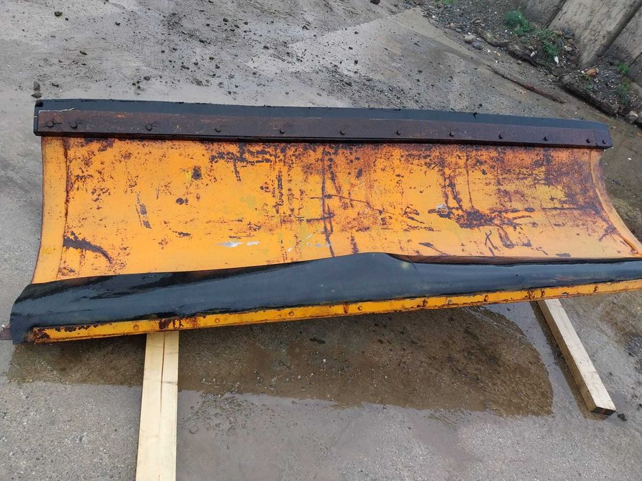 Vind  Lama dezepezire pentru 8x4