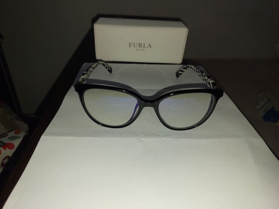 Ochelari Furla noi