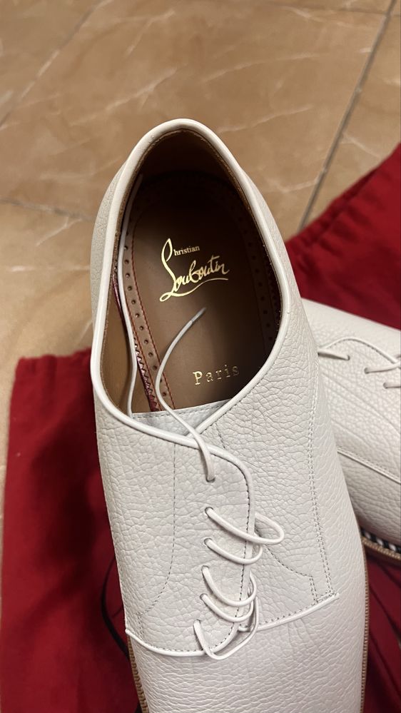 Pantofi piele Christian Louboutin