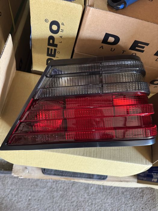 Задние фары, фонари на Mercedes W124