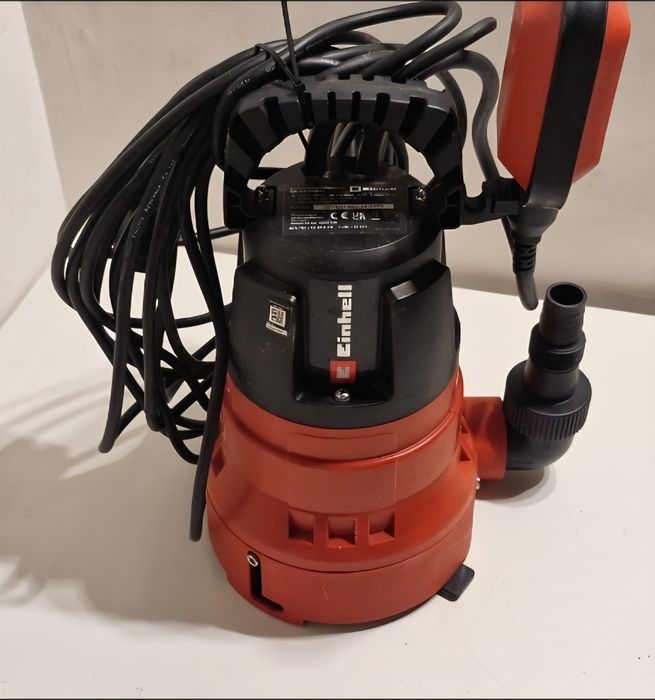 Помпа на einhell