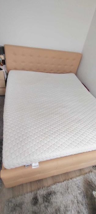 Pat tapițat 160x200 + saltea