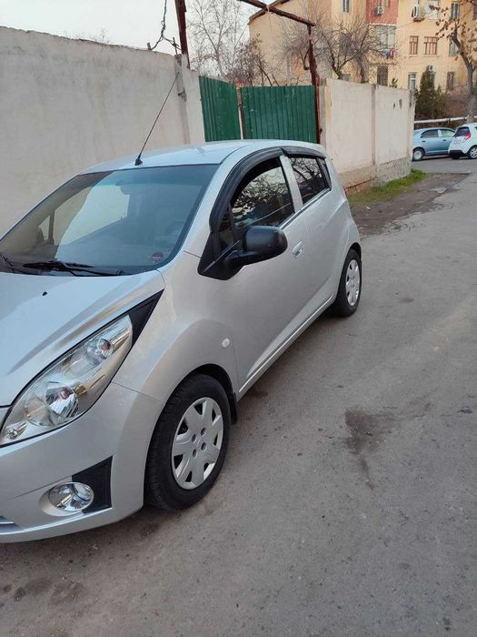 Продам свой Спарк механика 64000