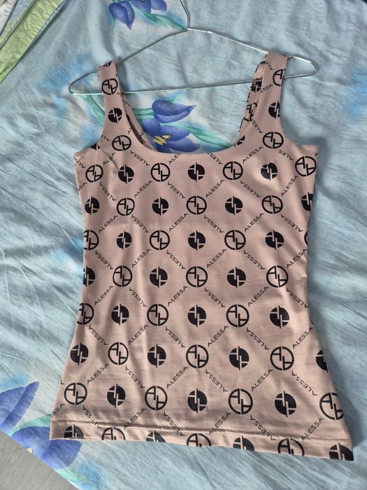 Нов топ Алеса - бежово