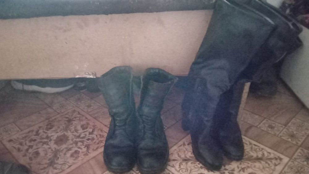 Сапоги продаюица