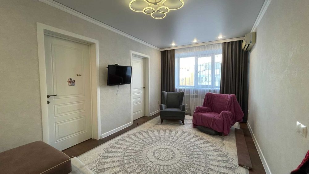 Продам 3 ком квартиру в центре города