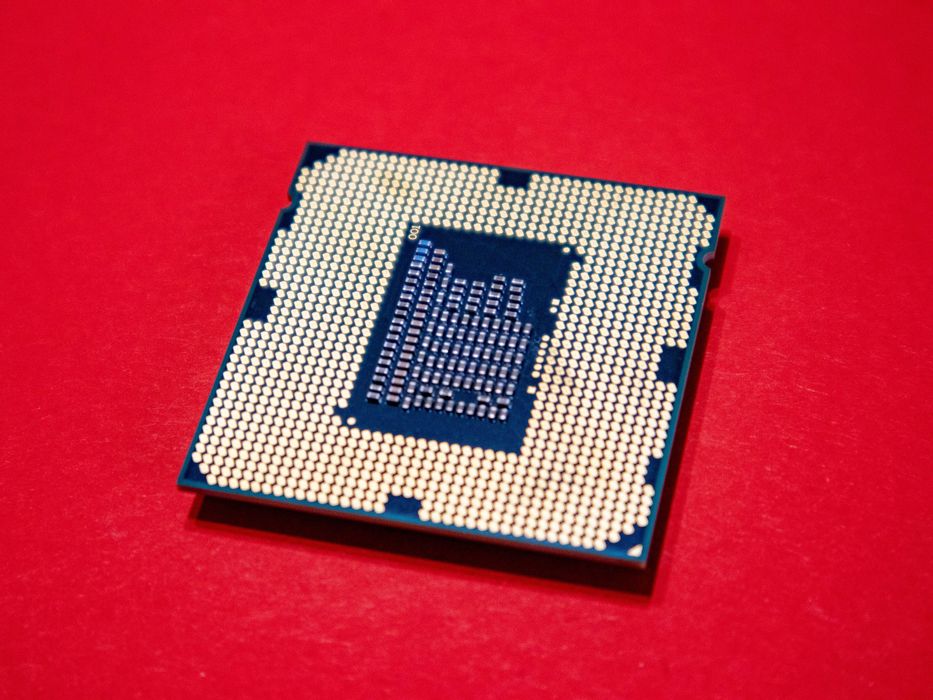 Intel Core i3-2120 LGA1155 3.3GHz 2 ядра 4 нишки употребяван перфектен