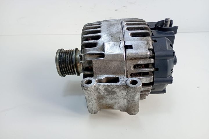 Alternator Valeo A0141541102 Mercedes-Benz E-Class W212/S212/C207/A20