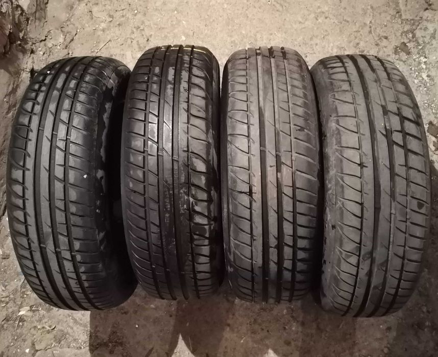 Продавам 4 броя Летни Гуми 185.65.15 на 1 сезон дот 2022 Tigar