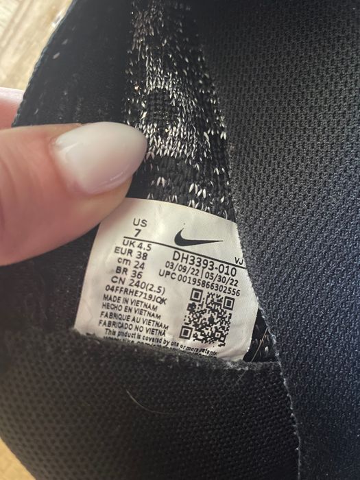 Маратонки   Nike