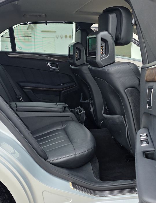 Mercedes-Benz  E350  2010  Euro 5