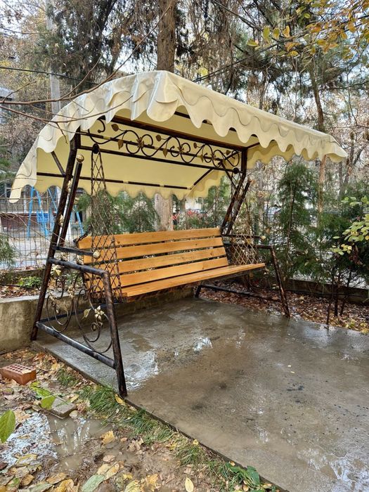 Продаются качели садовые
