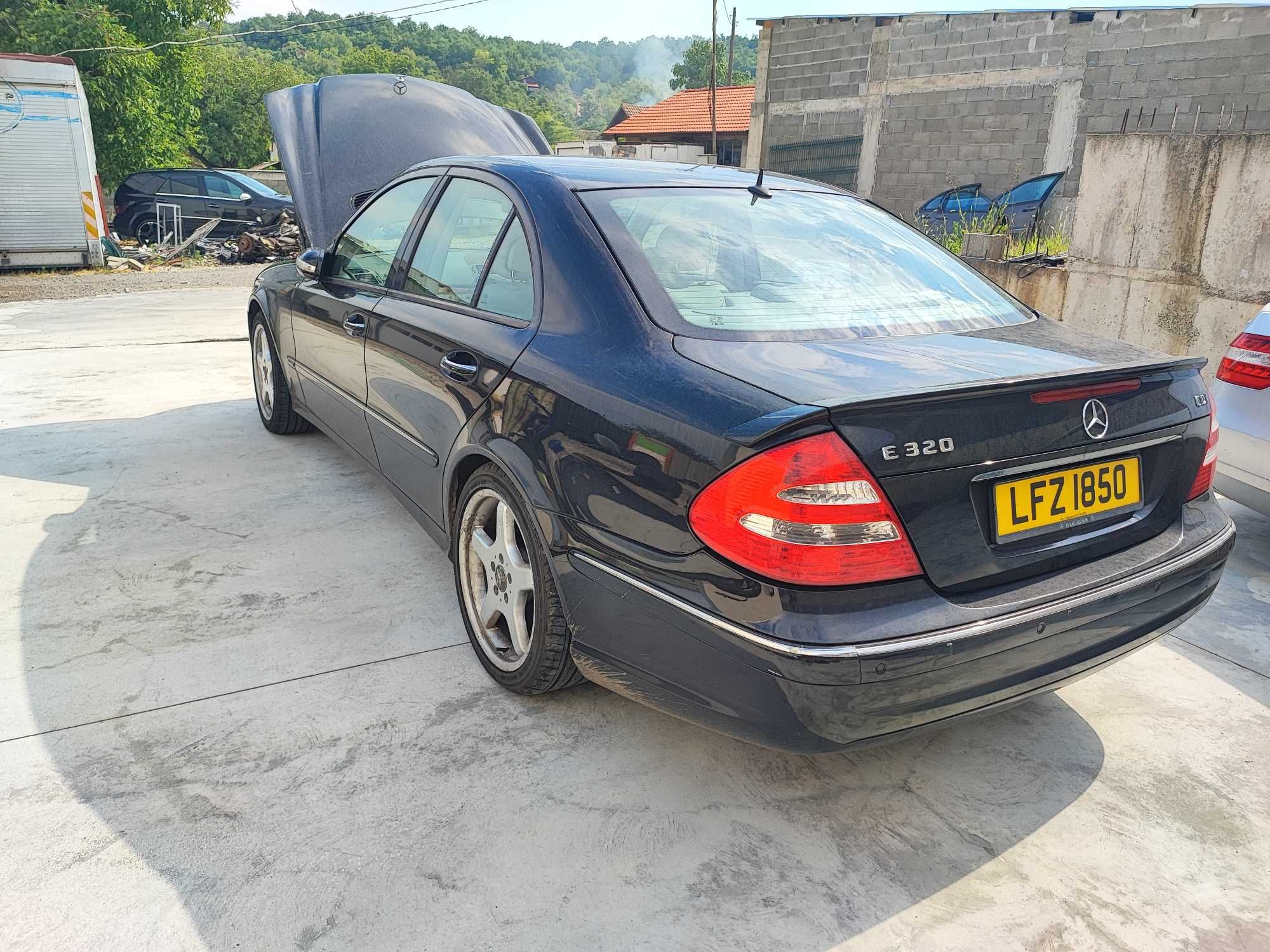 Мерцедес W211 E 320 CDI 224 коня На Части седан елеганс АМГ пакет