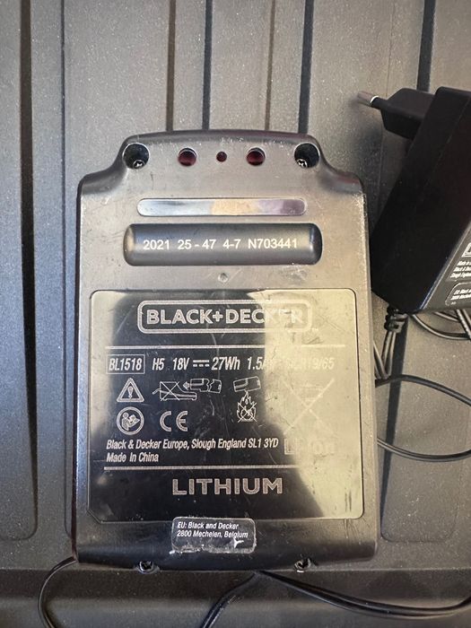 Батерия със зарядно Black&Decker