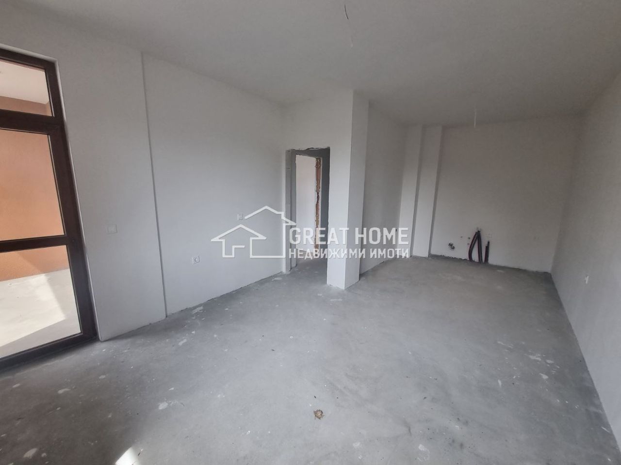Продава се Двустаен апартамент в Търговище, Център - 64 кв.м за 1076 €/кв.м - Снимка #1