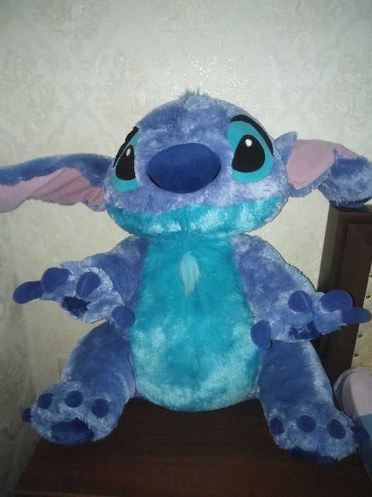 Продам мягкую большую игрушку стич.