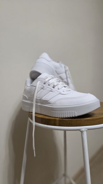 Маратонки Adidas