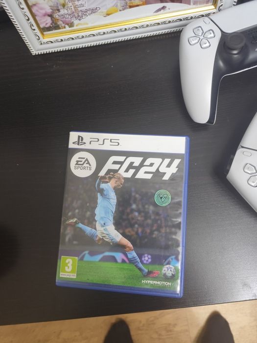 Продам или обменяю диск FC24 на ps5
