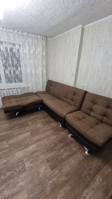 Продам диван угловой