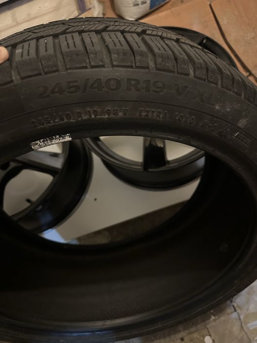 Anvelope iarna 245 / 40 R19 XL Continental