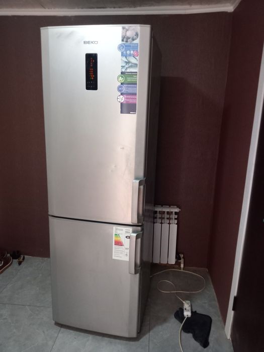 Холодильник Beko в хорошем состоянии