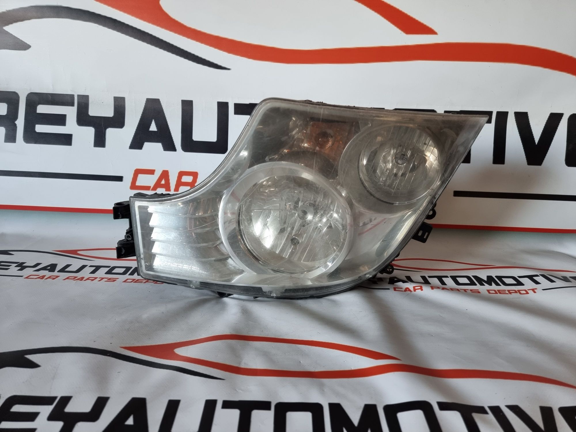 Far stanga Mercedes Actros MP4 dupa 2011 cod A9608200239