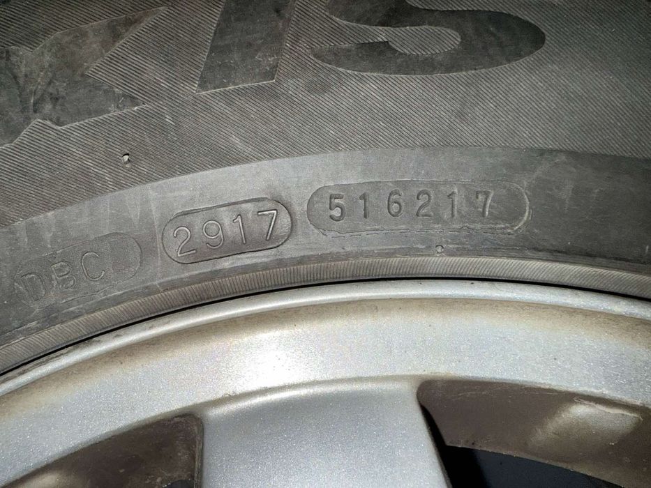 Гуми с джанти / Патерица / Болтове за Mercedes ML W163