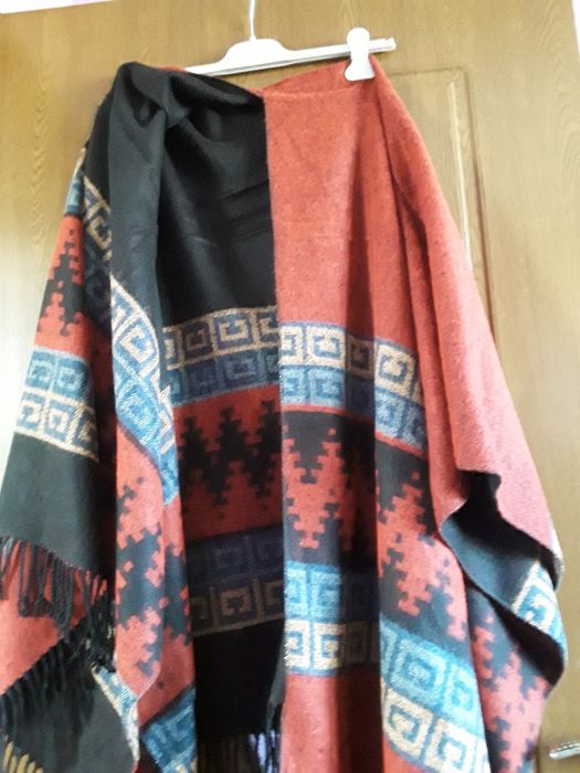 Vând Poncho Damă Nou Italia