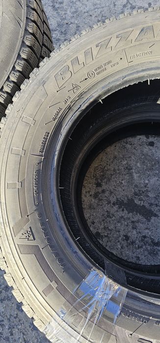 195 70 R 15 C Bridgestone iarna