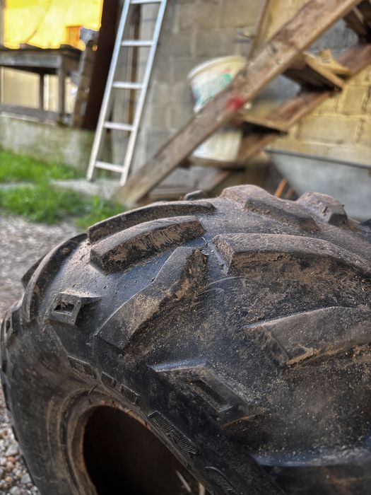 Vand cauciucuri atv spate. 22x10-10