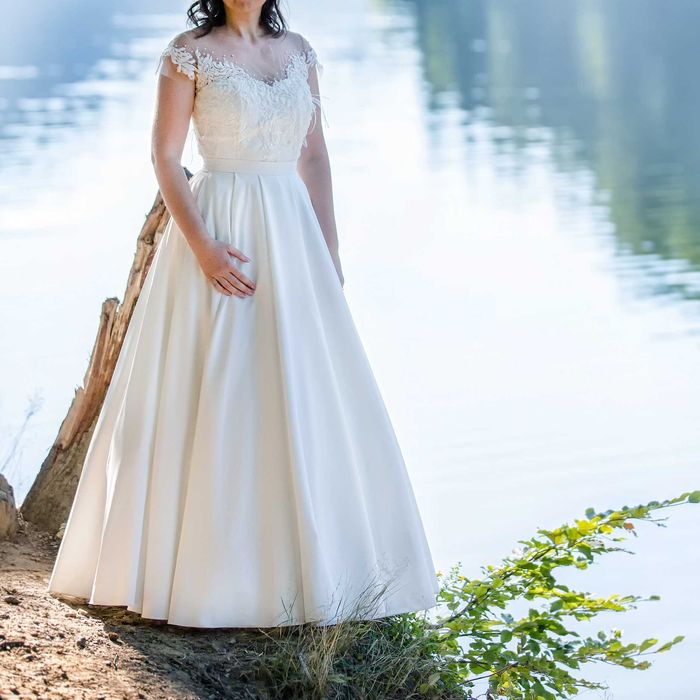 Rochie mireasa- corset si 2 fuste