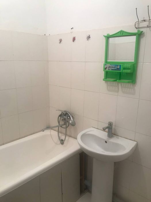 Янгийўл шахрида 3 хонали уй сотилади Янги массив