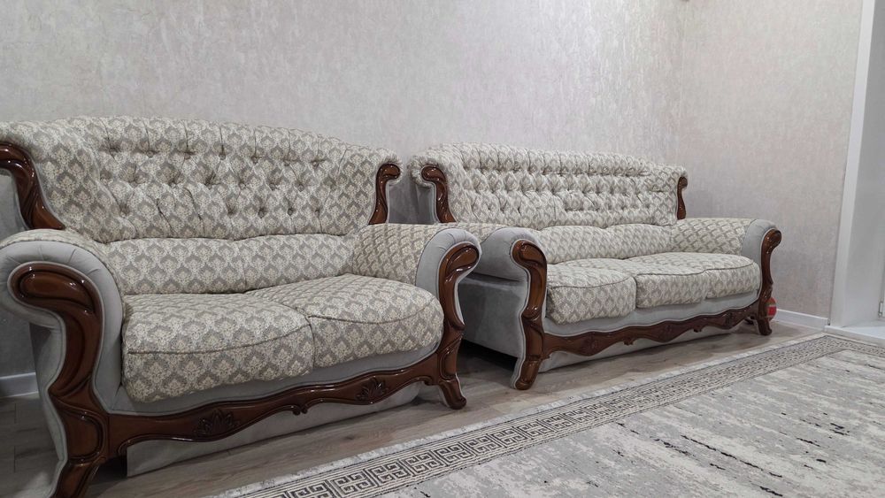 Продам диван, письменный стол