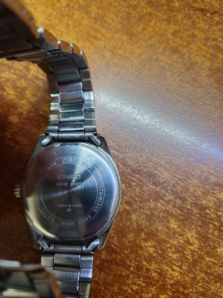 Продам часы Casio 10000 тенге