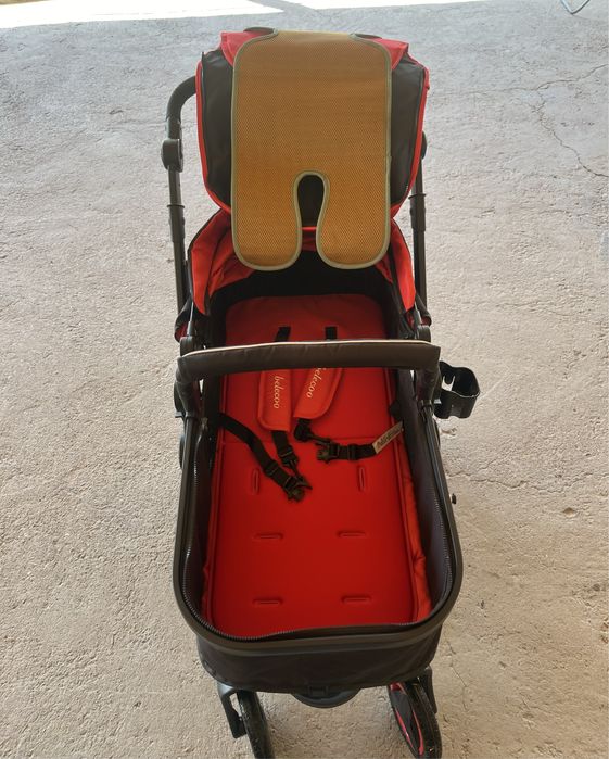 Коляска почти новая в отличном состояние