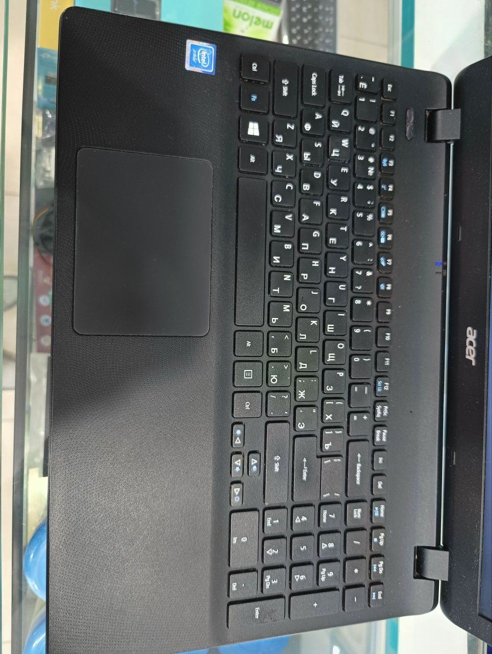 Acer ofisniy noutbuk