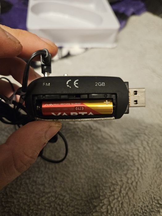 Vând mp3 SHOV baza de baterie