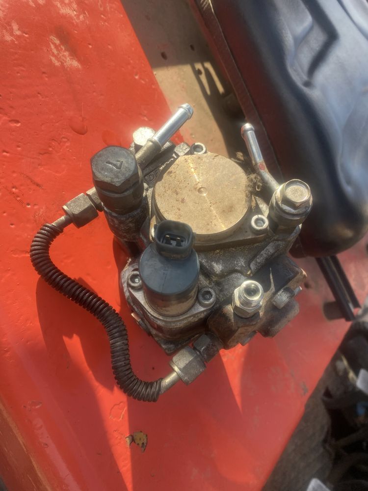 Pompa injectie injectoare motorina Mazda 2.2 diesel cx5 6 dezmembrari