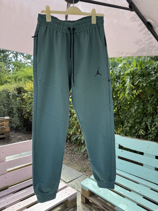 pantaloni de trening nike jordan dark green
