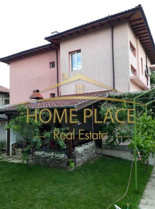 Продава се Къща в Долни чифлик - 312 кв.м за 446 €/кв.м - Снимка #6