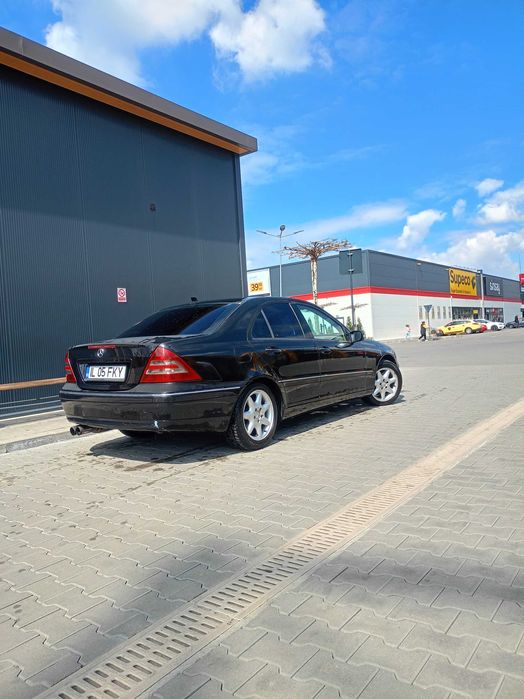 Mercedes-Benz C200CDI An 2002