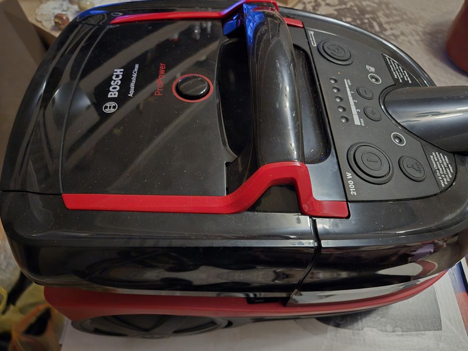 Прахосмукачка Bosh перяща