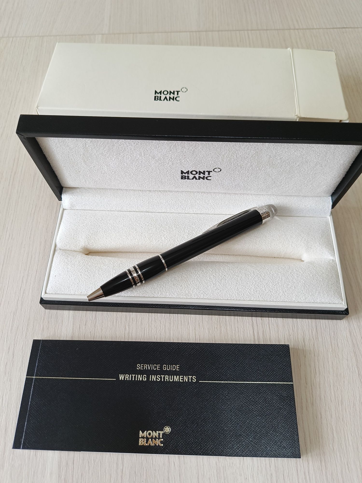 Продам ручку Mont blanc